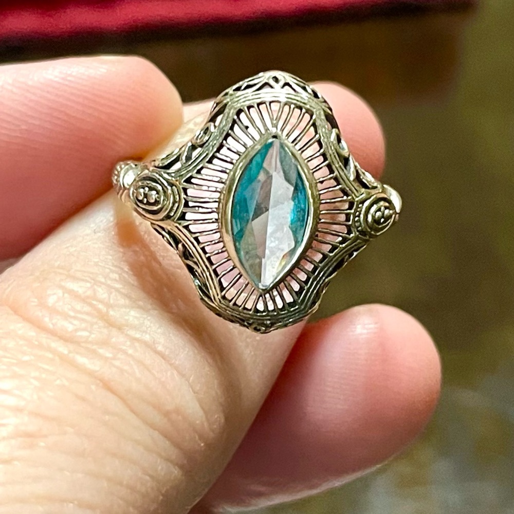 Vintage Art Deco Style Aquamarine Ring